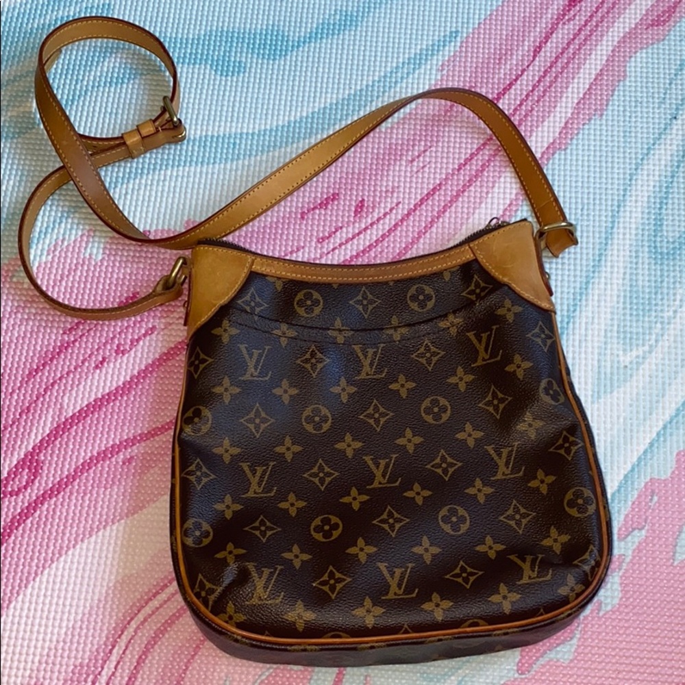 LOUIS VUITTON ODEON PM